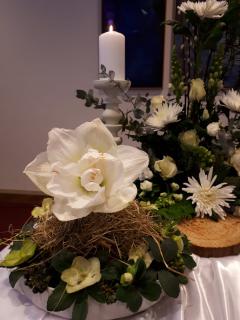 LIturgische bloemschikking 1e advent