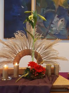 LIturgische bloemschikking 1e advent